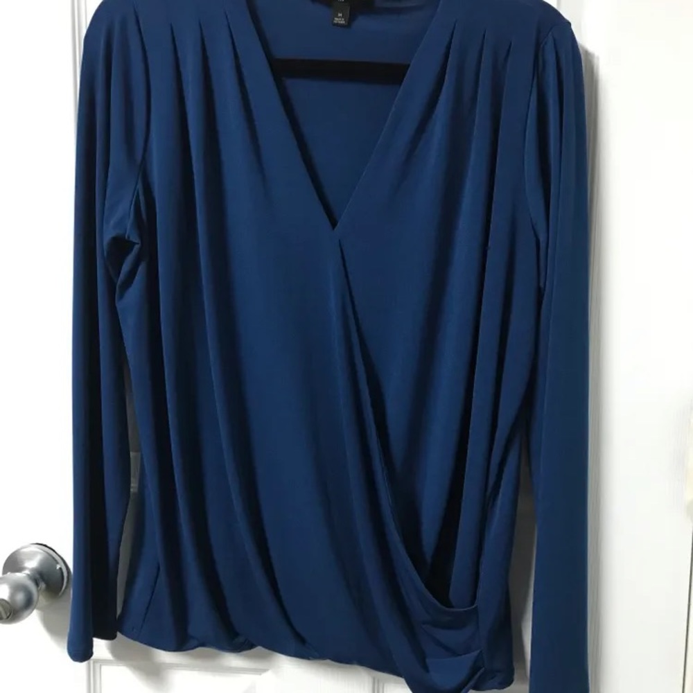 Light weight sweater